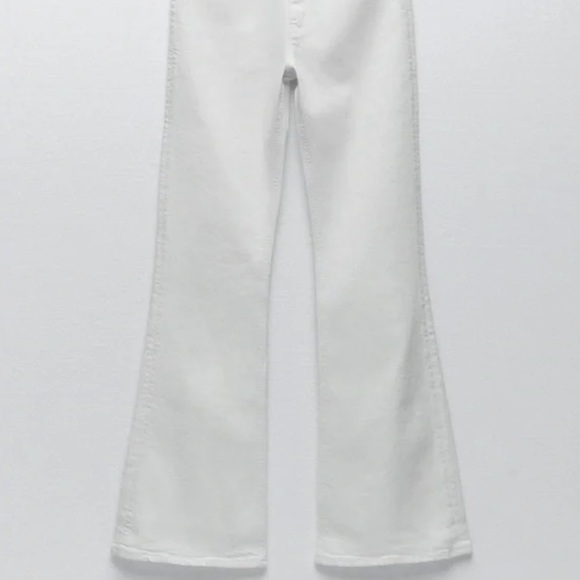 Zara / High Rise Mini Flare Jeans White Size 2 - Picture 4 of 4